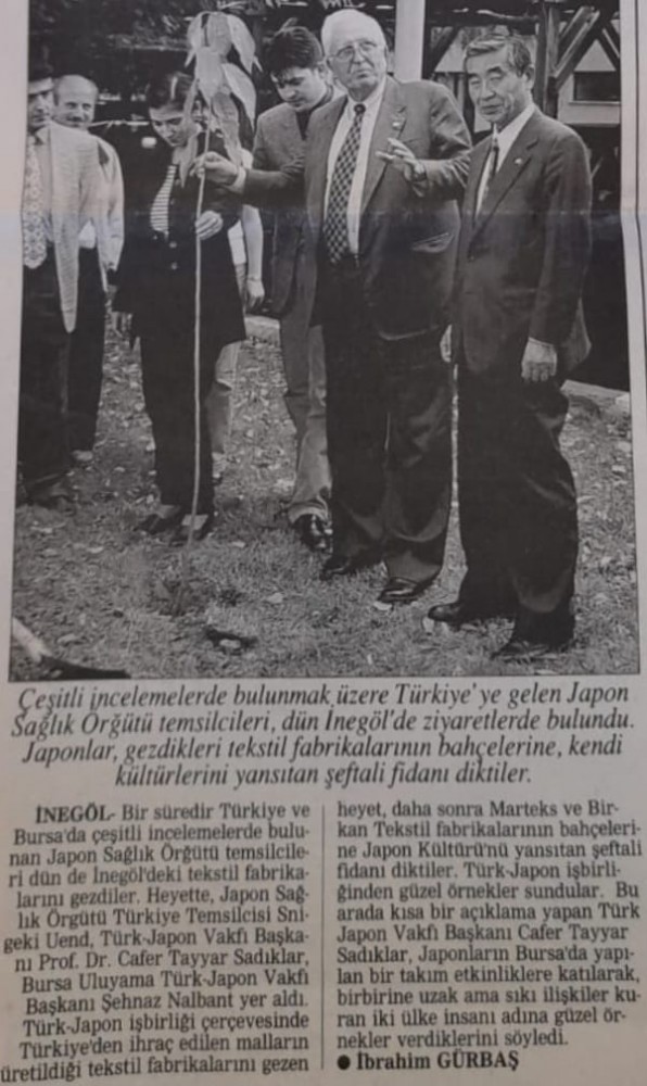 Bursalı firmaların fabrika bahçelerine şeftali ağaçları dikildi