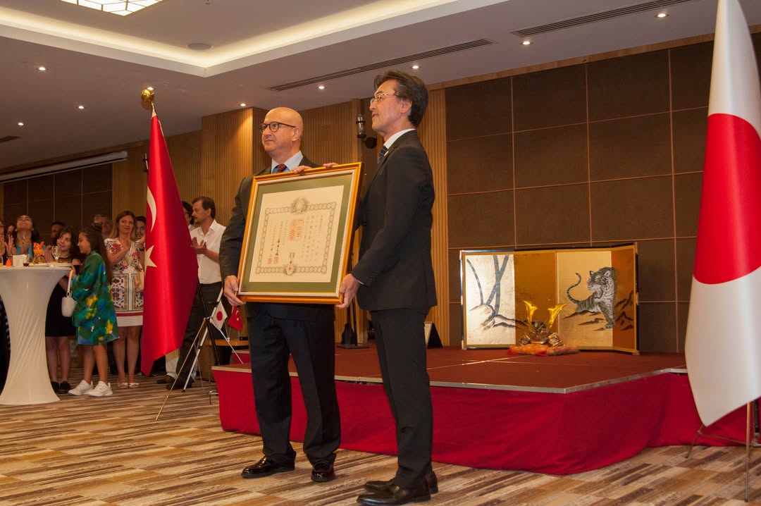  Yükselen Güneş Nişanı ödül tören